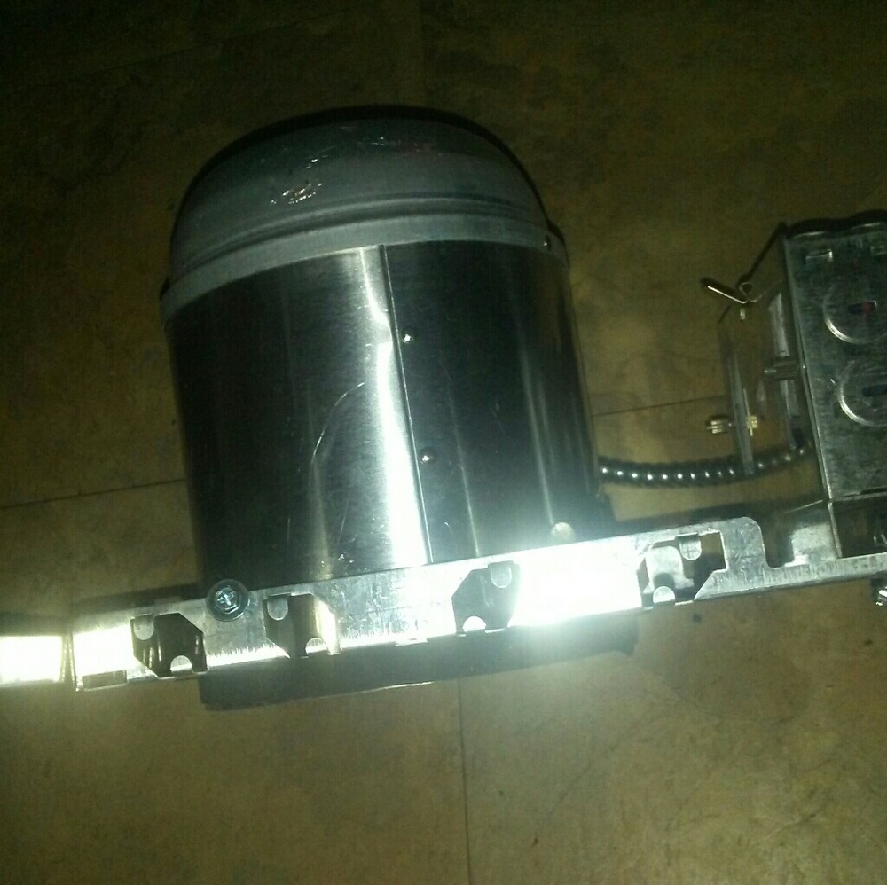 ERL-006 - Picture 2 of 2